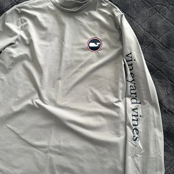 Vineyard Vines Grey Boys Large SPF Performance Long Sleeve Rash Guard 12-14 - Picture 3 of 5